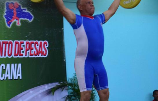 Dominicana conquista tres de oro en el Panamericano máster de pesas