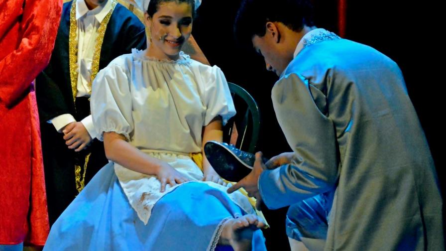 Cenicienta abre con gran éxito en Bellas Artes