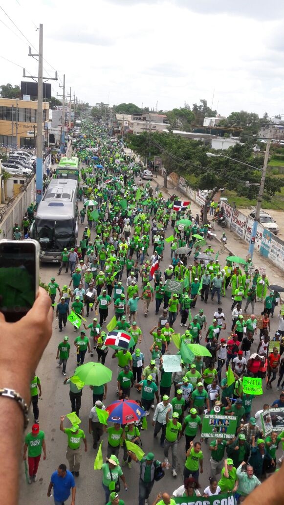 La multitud que recorrió las principales calles de la provincia de San Pedro de Macorís demandando acabar con la impunidad en el país.