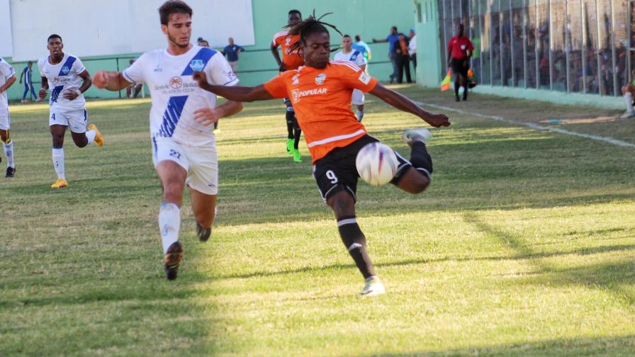 Jhon Benchy lleva al Cibao FC a ocupar la tercera posición de la LDF