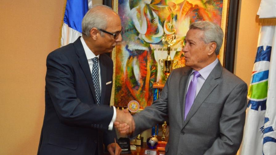 Toca Simó asumió como ministro de Industria, Comercio y Mipymes
Nelson Toca Simó asumió como ministro de Industria