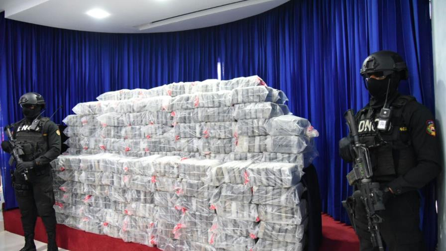 Ocupan 860 paquetes de cocaína en zona exclusiva de Juan Dolio