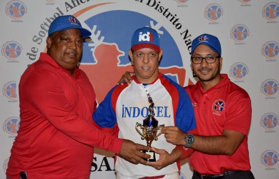Indotel-1 se corona en torneo gubernamental de softbol