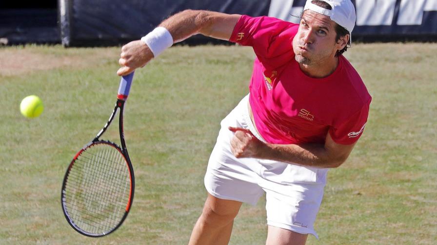 Tommy Haas vence a Roger Federer en el Abierto de Stuttgart 
