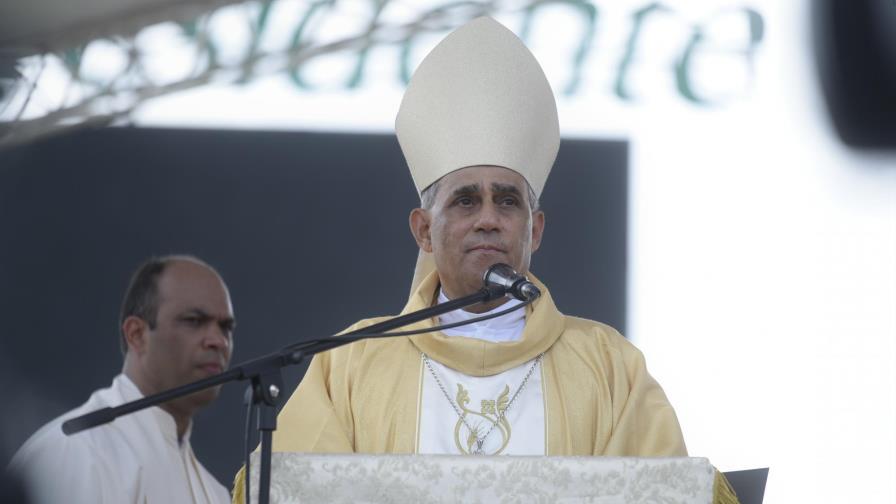 Arzobispo de Santiago pide solidaridad con los más pobres Arzobispo de Santiago pide solidaridad con los más pobres