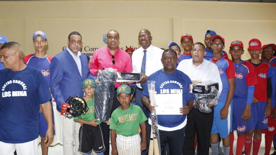 ASDE inaugura remodelación del centro comunal Los Mina Sur 