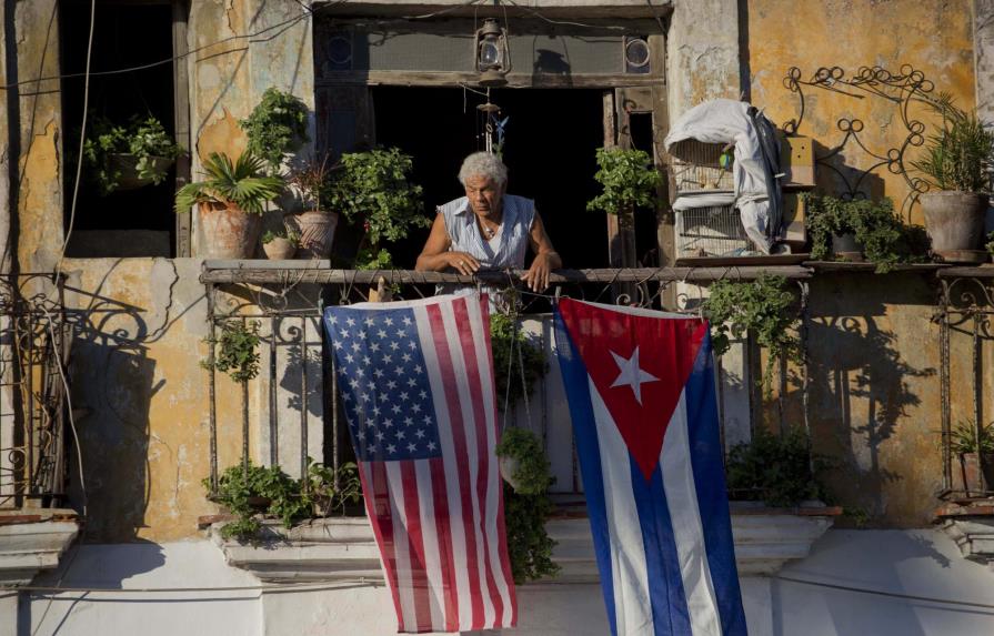 Cubanos preocupados por giro político de Trump hacia la isla 
