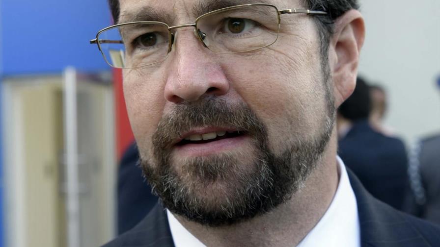 Defensa de la democracia
con diplomacia en Venezuela Defensa de la democracia
con diplomacia en Venezuela