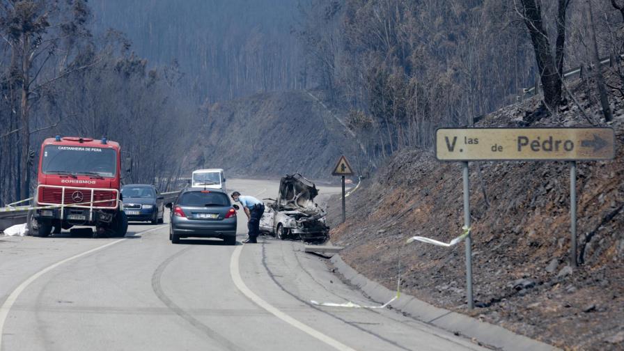 Decretan tres días de luto en Portugal por incendio que ha dejado al menos 62 muertos Decretan tres días de luto en Portugal por incendio que ha dejado al menos 62 muertos