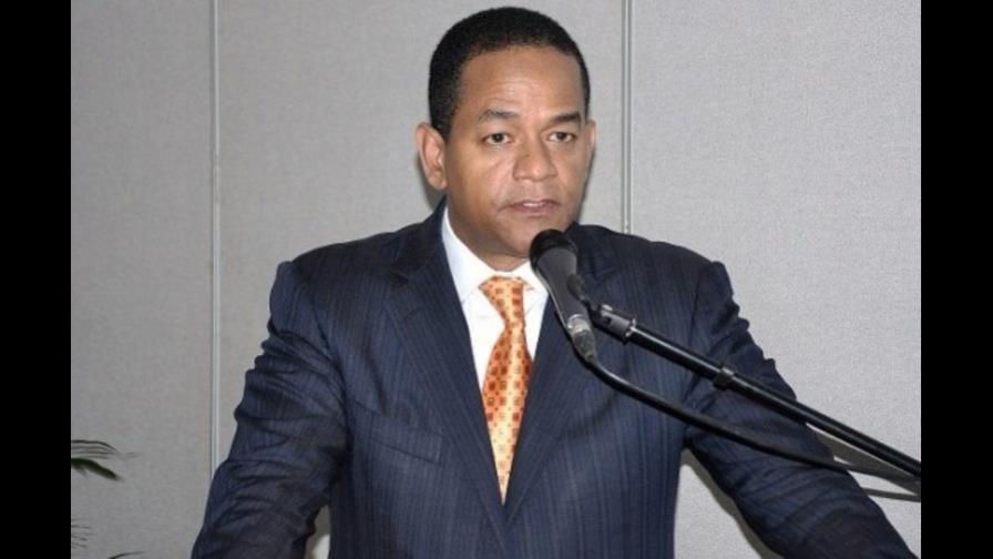 Senador Valentín solicita sede de los XV Juegos Nacionales para Santiago