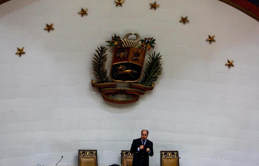 Jefe de Cámara venezolana dice es “público” que Maduro protege a terroristas