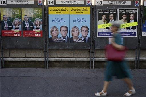 Francia hace tabla rasa y pone su destino en manos de Macron