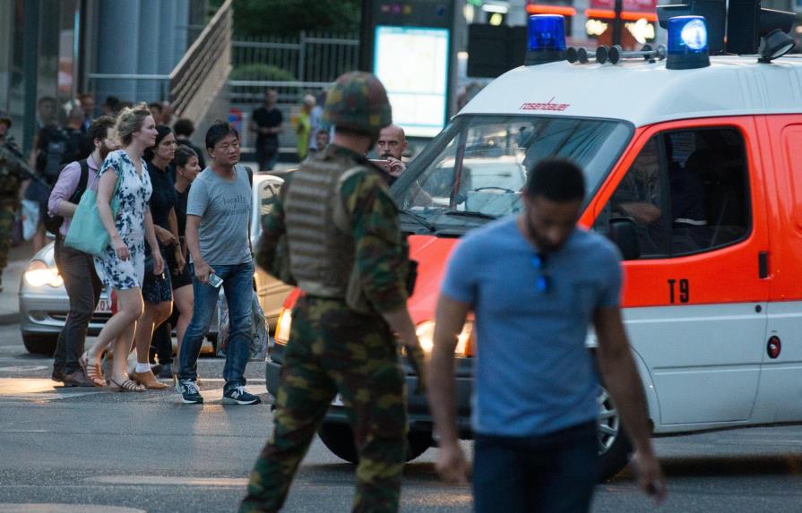 La Policía abate a un hombre con explosivos en la Estación Central de Bruselas 
