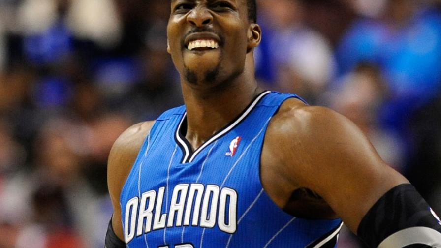 Dwight Howard a los Hornets por Miles Plumlee y Marco Belinelli 