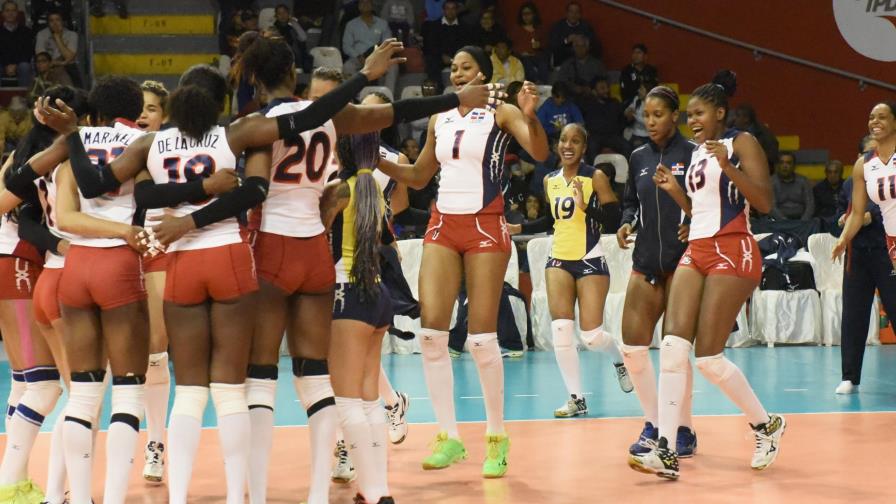 Dominicana gana invicta el Grupo B y avanza a semifinal Dominicana gana invicta el Grupo B y avanza a semifinal
