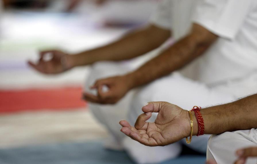  El yoga, de práctica “prohibida” a tendencia popular en Egipto 