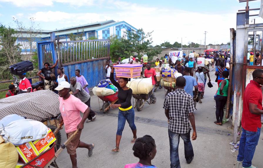 Comerciantes de    la frontera piden diálogo ante veda
Comerciantes de República Dominicana y Haití defenderán el intercambio