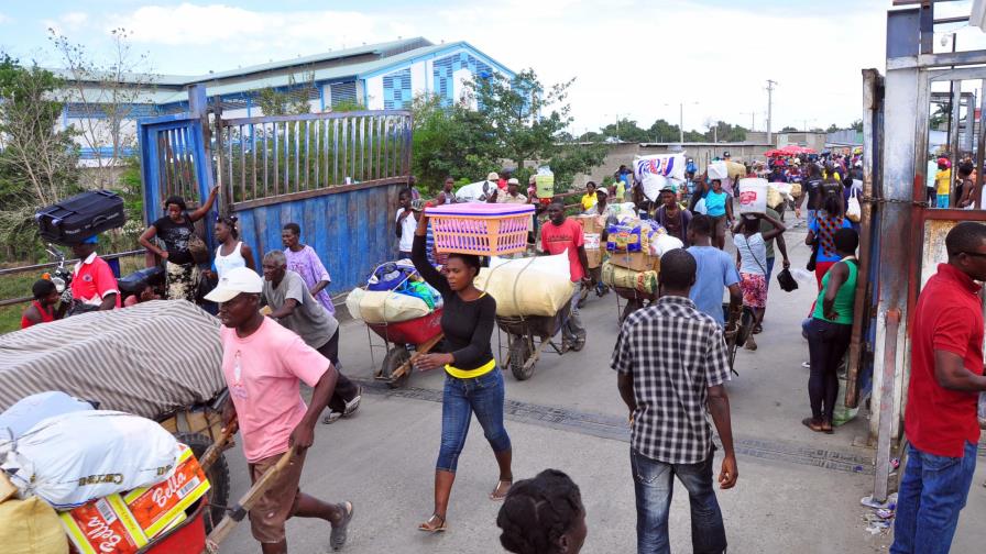 Comerciantes de    la frontera piden diálogo ante veda
Comerciantes de República Dominicana y Haití defenderán el intercambio