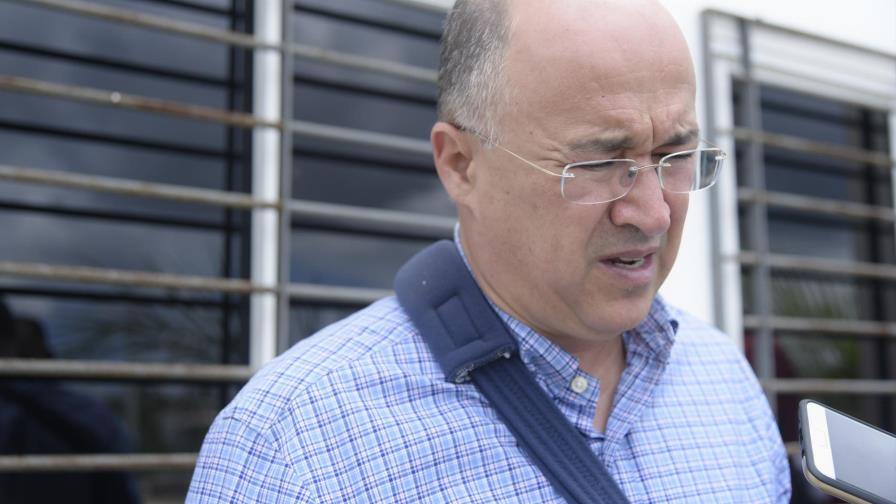 Ministro dijo cerrarán camino que se construía en Loma Miranda; sancionan a responsables 