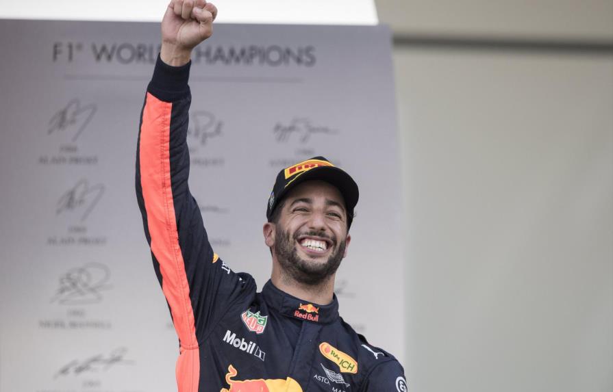 Hamilton y Vettel pierden GP en Azerbaiyán; Ricciardo gana un caótico evento 