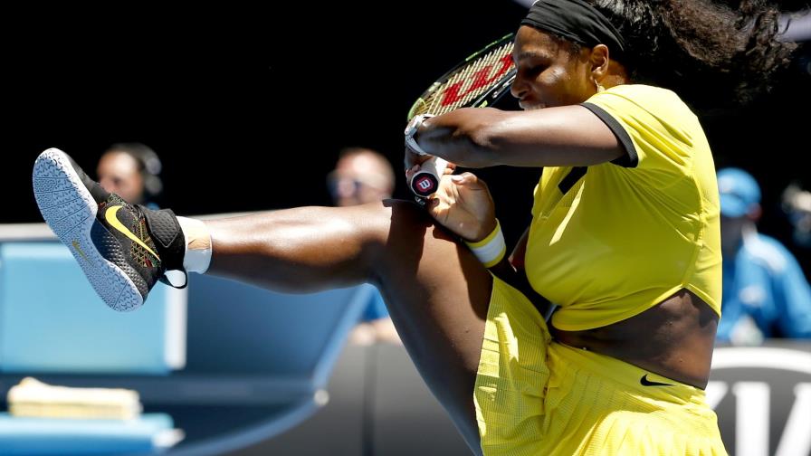 Serena Williams hace omiso a comentario de McEnroe