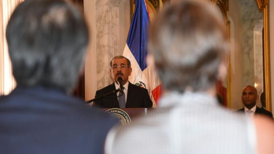 Presidente Medina viajará mañana a Cumbre del SICA