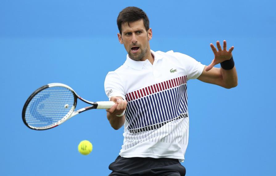 Novak Djokovic inicia con triunfo su participación en Eastbourne 