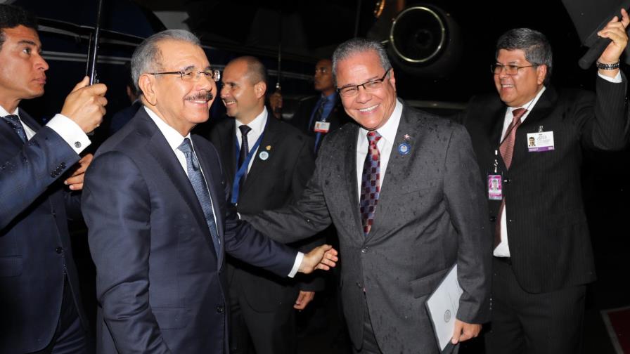 Presidente Medina llega a Costa Rica para participar en la cumbre del SICA