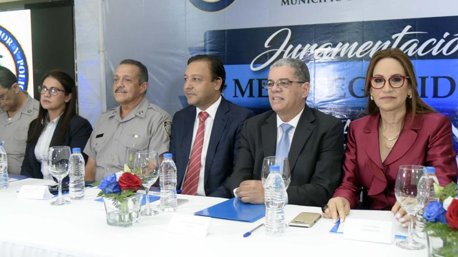 Interior y Policía instala Mesa de Seguridad Ciudadana y Género en Santiago