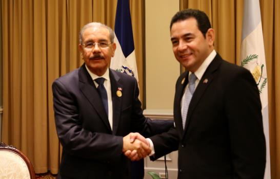 Presidente Medina retorna al país luego de participar en cumbre del SICA