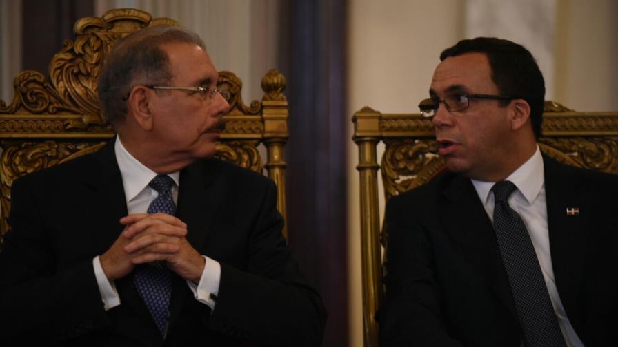 Presidente Medina exhorta a los maestros a mejorar calidad de la enseñanza Presidente Medina exhorta a los maestros a mejorar calidad de la enseñanza