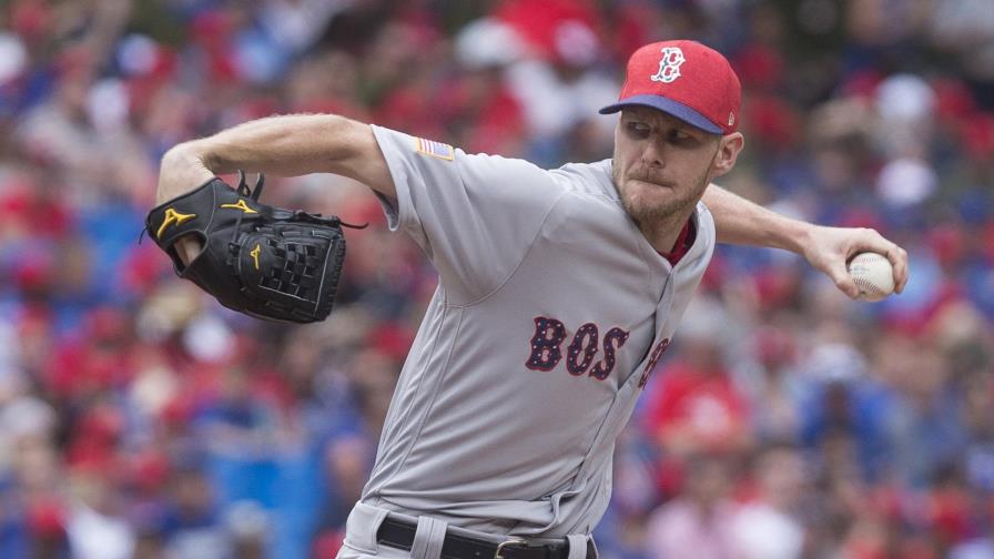 Chris Sale gana tercera decisión seguida; Medias Rojas se imponen