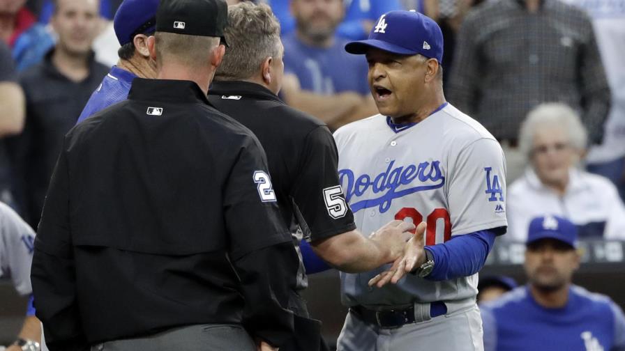 Suspenden un juego a manager de los Dodgers por altercado ante Padres 