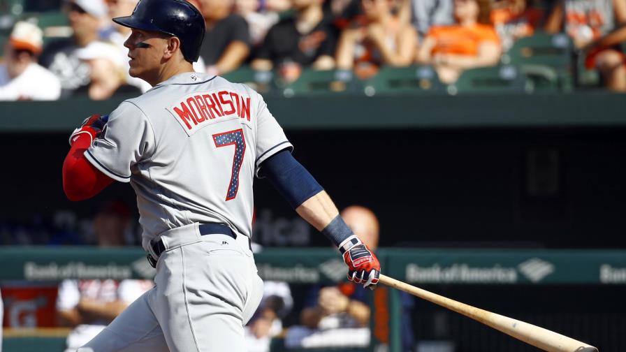 Morrison pega dos jonrones en paliza de Rays sobre Orioles 