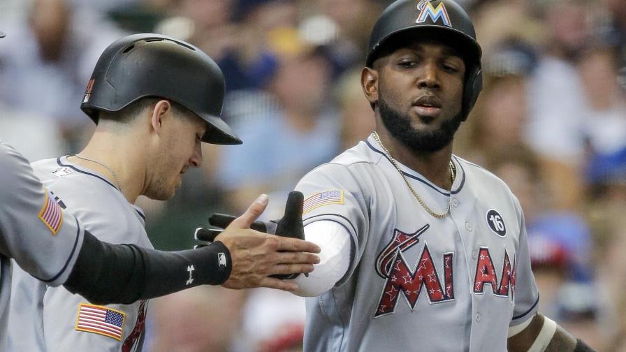 VÍDEO: Marcell Ozuna bateó dos cuadrangulares y llegó a 22