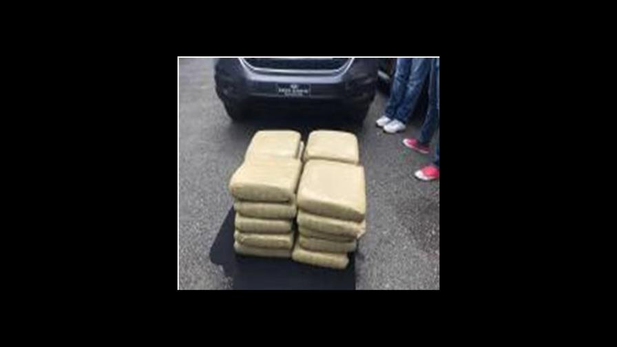 DICAN apresa tres personas con 20 paquetes de marihuana en Mao 