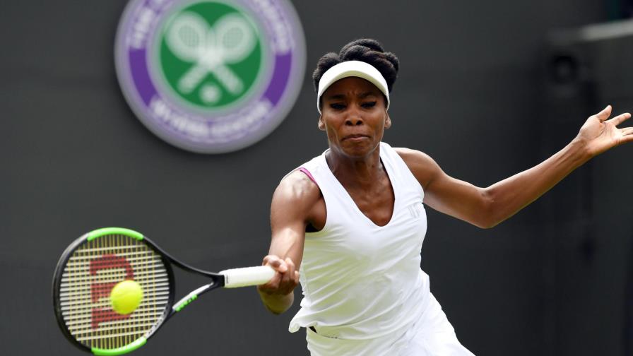 Venus Williams, entre lágrimas, gana su 1er duelo en Wimbledon desde demanda 