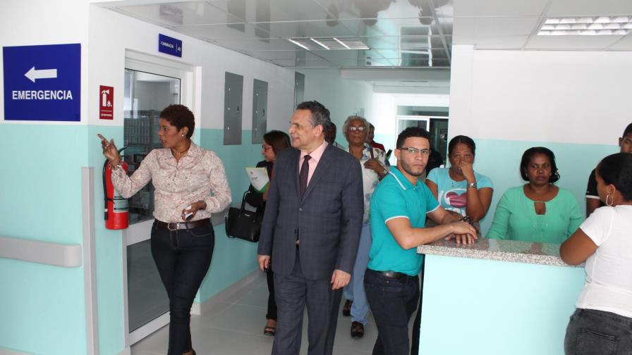 Encuesta coloca a Ventura Camejo con buena valoración frente al MAP