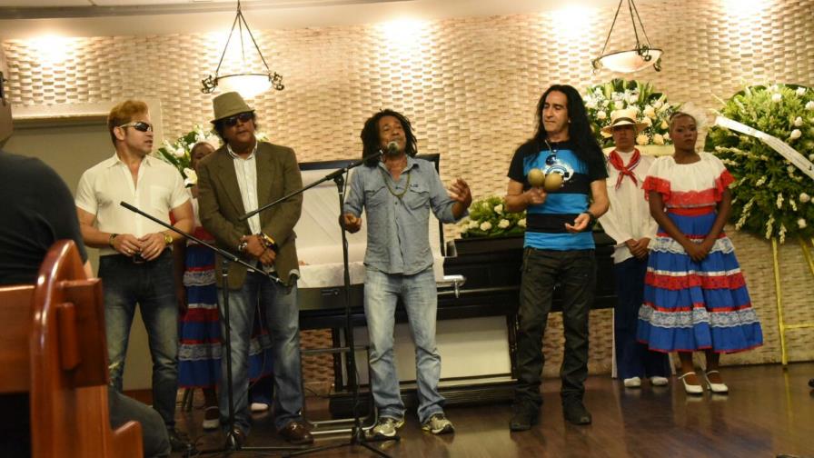 Artistas rinden tributo póstumo a Cholo Brenes Artistas rinden tributo póstumo a Cholo Brenes