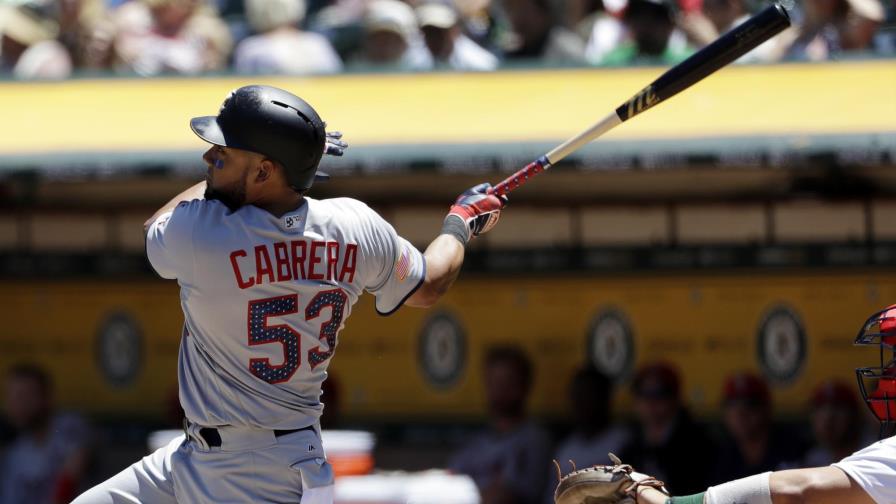 Melky Cabrera empuja tres carreras, pero Oakland tomó la mejor parte gracias a Barreto
