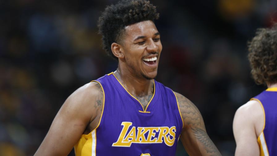 Los Warriors fortalecen aún más su equipo al adquirir a Nick Young