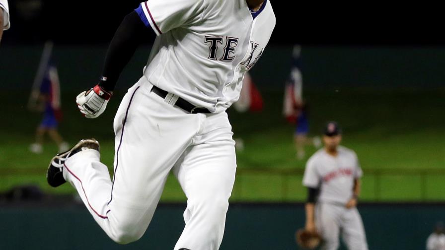 Jonrón 12 de Carlos Gómez y Texas evita barrida ante Boston Hanley Ramírez de 3-0.
