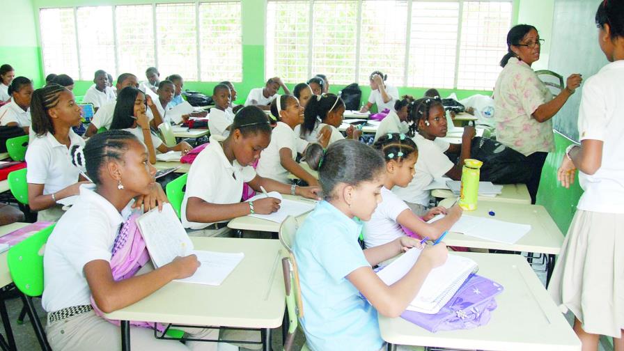 El Minerd identifica colegios católicos que pasaron a ser públicos