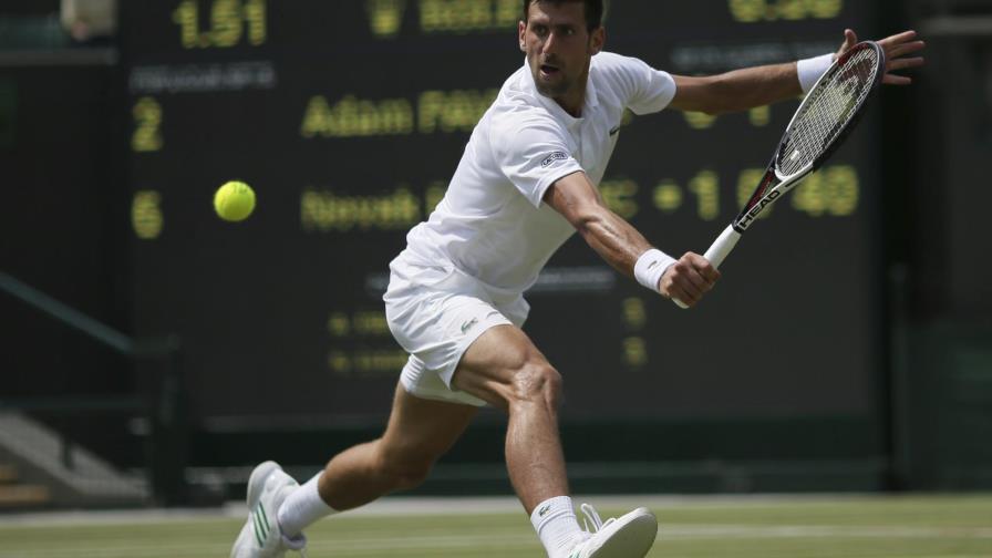 Djokovic y Federer baren a sus rivales y cruzan a la tercera ronda de Wimbledon