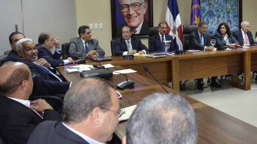 El Comité Político mantiene en suspenso temas que afectan al PLD