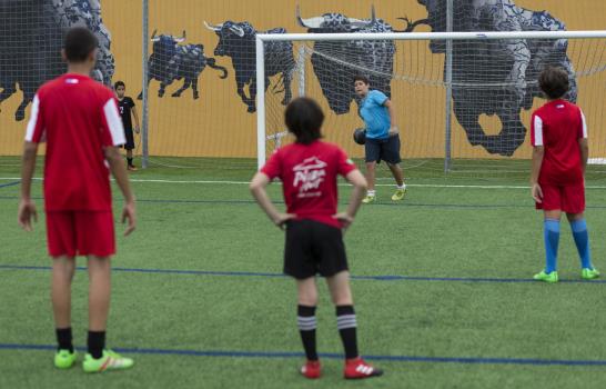 Casa de España y    el Sporting Gijón hacen campamento