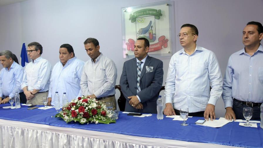 Dan inicio a la primera etapa de “Dominicana Limpia” en Tamboril