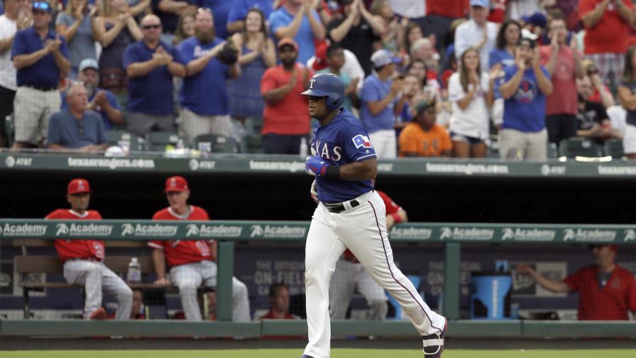 VÍDEOS: Beltré y Mazara jonronean y remolcan tres, cada uno, y Rangers apalea a Angelinos