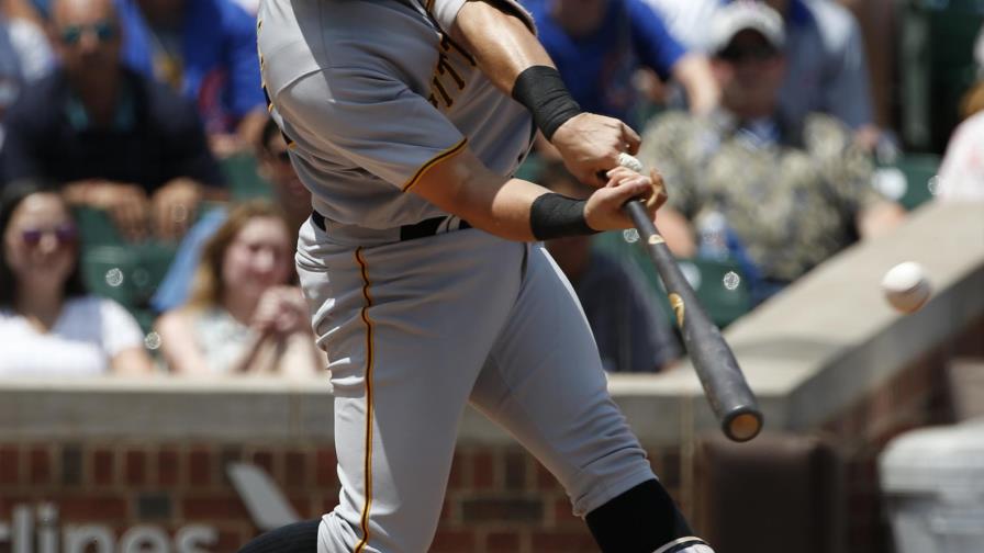 Cervelli pega grand slam en paliza de Piratas ante Cachorros 