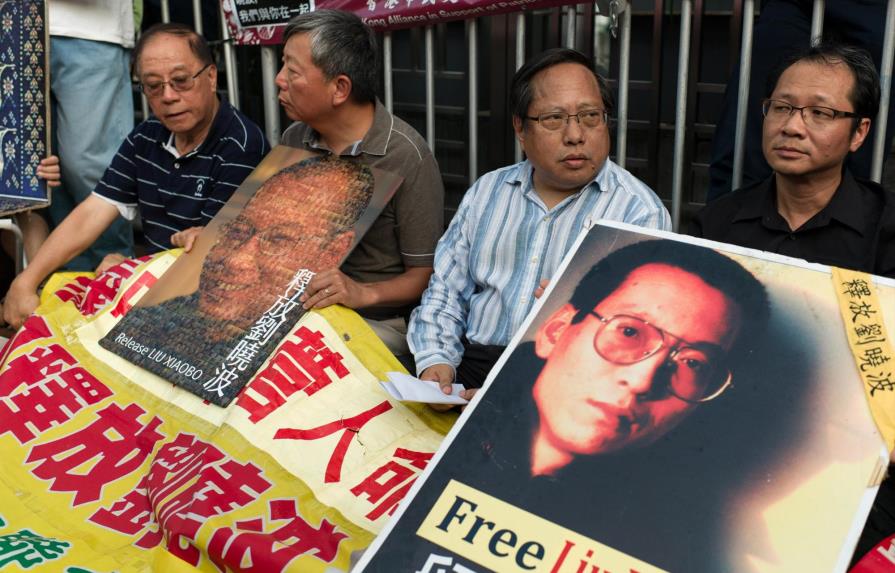 Empeora el nobel de la paz chino, Liu Xiaobo, mientras Pekín se enroca